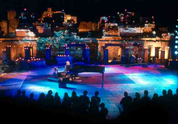 Elton John in Ephesus Theater