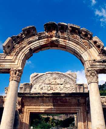 Guide to Temple of Hadrian in Ephesus