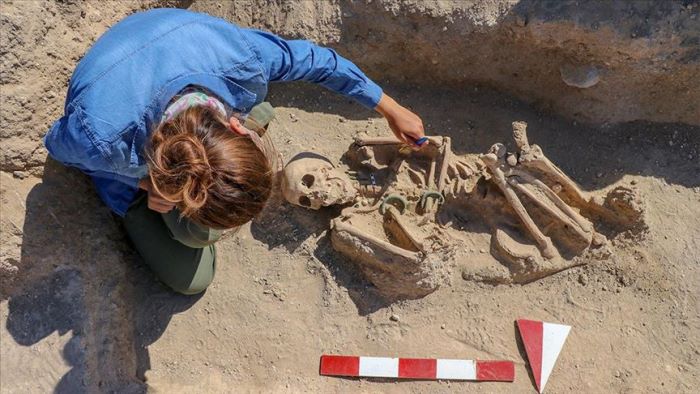 Urartian Women's Grave Found in Van