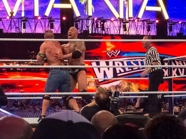 WWE Wrestlemania 28 - The Rock vs John Cena